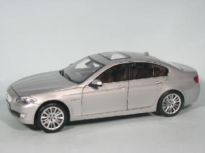 Bmw 3351 diecast model #4